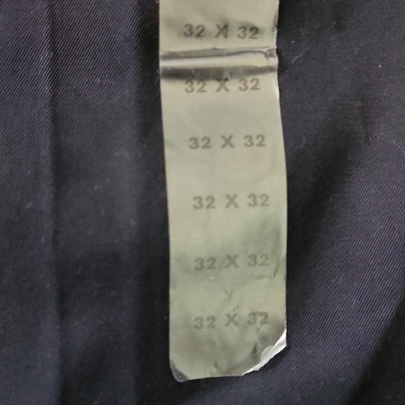 Chaps Mens W2 L32 Navy Pleated Pants 2 Front and Back Pockets Leg Tag lengthOn - Picture 4 of 5